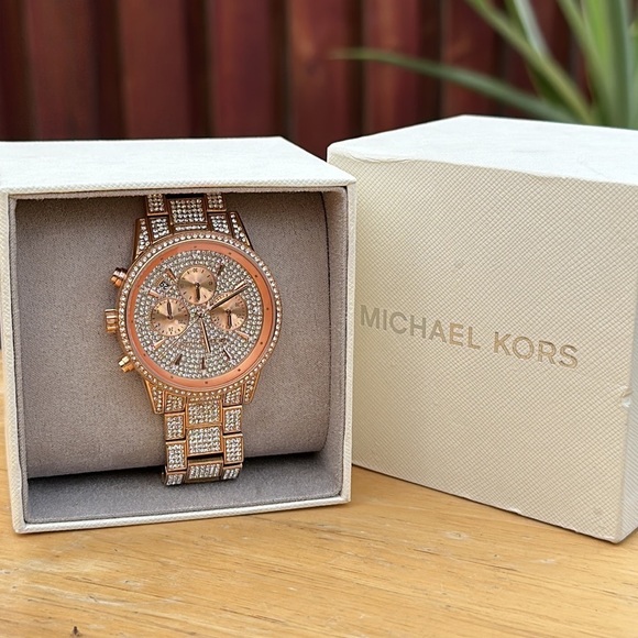 New Ritz Pavé Rose Gold-Tone Watch - Picture 9 of 11